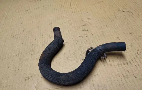 Jeep Grand Cherokee (WJ) Engine coolant pipe/hose