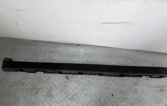 Land Rover Range Rover Velar Foot area side trim
