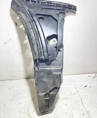 Volvo XC90 Front bumper mounting bracket 30698129