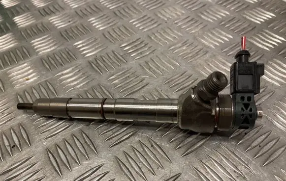 Skoda Octavia Mk3 (5E) Fuel injector 0445110469