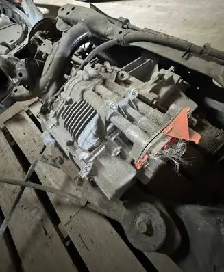 Toyota RAV 4 (XA40) Rear axle beam with reductor 