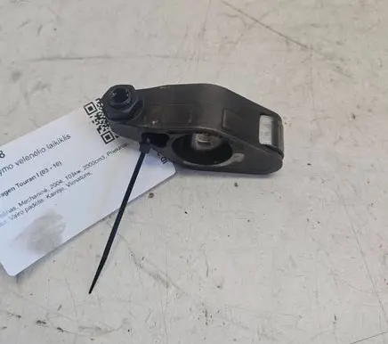 Volkswagen Touran I Camshaft holder 03G443991213