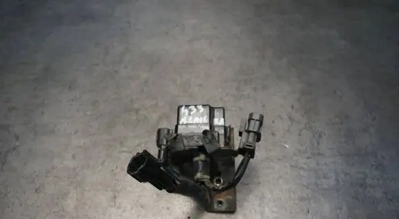 Nissan Almera Combustion control unit/module 476052N300 2N300