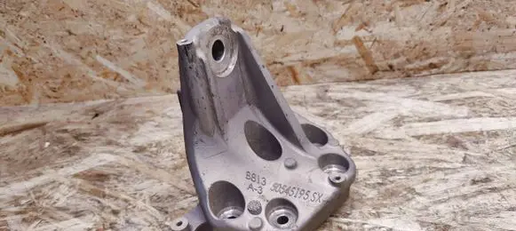 Alfa Romeo Giulia Engine mounting bracket 50545195