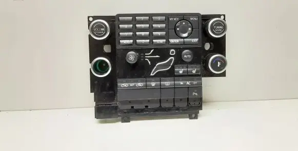 Volvo V70 Climate control unit 30782909