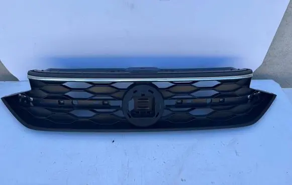 Volkswagen Taigo Front bumper upper radiator grill 2G7853655A WW2703