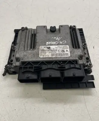 Citroen C4 Grand Picasso Engine control unit/module 9666729580 0281030548