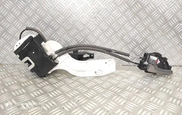 Hyundai ix35 Rear door lock 814102Y010