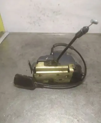 Renault Laguna II Rear door lock 009152