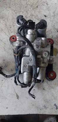 BMW 7 F01 F02 F03 F04 Air suspension compressor 6775258 10647010