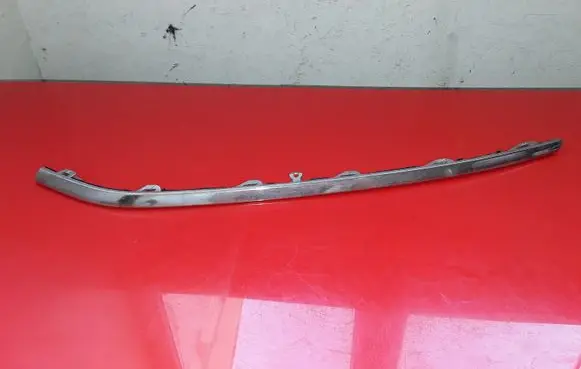 Volkswagen PASSAT B7 Front bumper splitter molding NOCODE