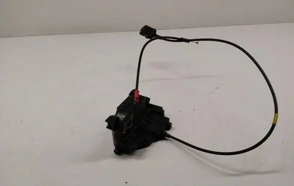 Renault Kangoo II Front door lock 8200497604