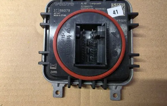 Volvo XC40 LED ballast control module 32386079