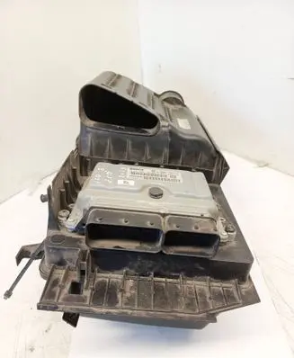 Volvo V70 Engine control unit/module 0261209108 30677718 31286086AA