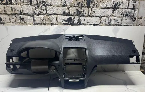 Mercedes-Benz C W204 Dashboard A2048320545 6470008080