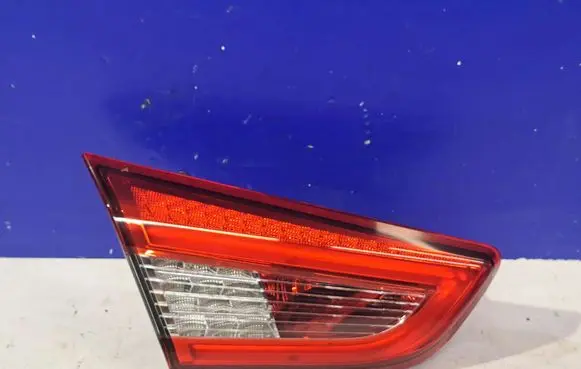 Maserati Ghibli Tailgate rear/tail lights 06700046820