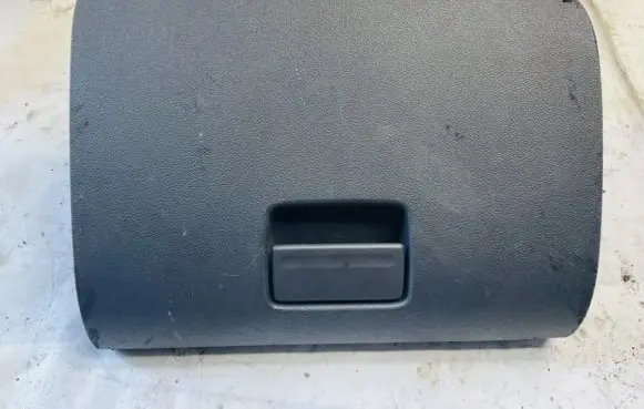 Ford Focus Glove box 6062352 c88ra