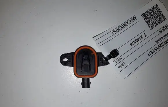 Jaguar XE Detonation knock sensor 7214C676