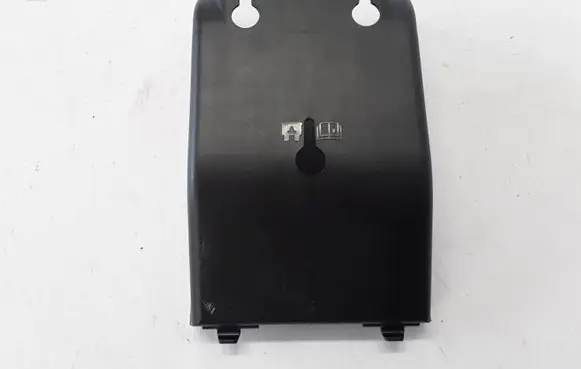 Volvo XC60 Fuse box cover