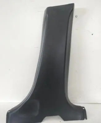 Nissan Primera (B) pillar trim (bottom)