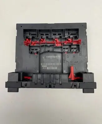 Audi A3 S3 8P Comfort/convenience module 8P0907279A F005V00219 06389301