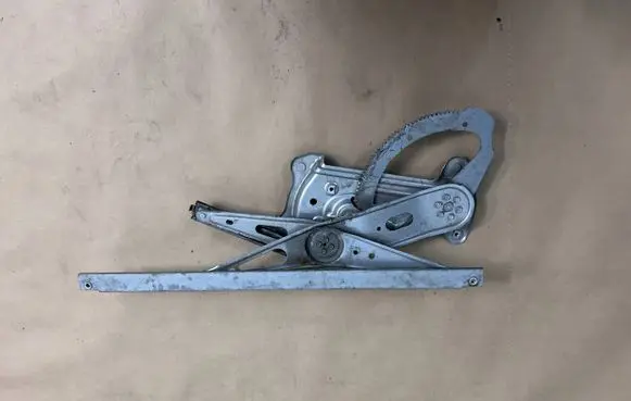 Renault Megane III Front window lifting mechanism without motor 966029102
