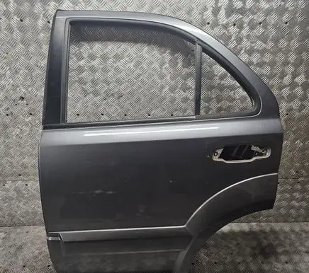 KIA Sorento Rear door
