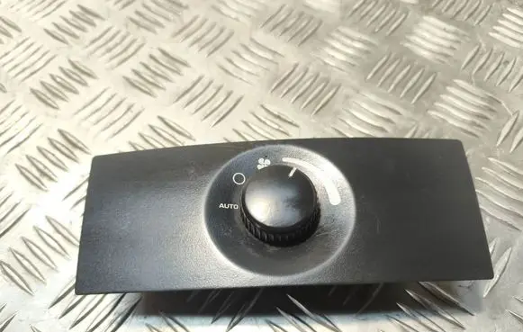 Chrysler Pacifica Climate control unit 23199