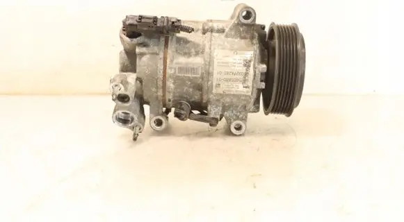 Peugeot 308 Air conditioning (A/C) compressor (pump)