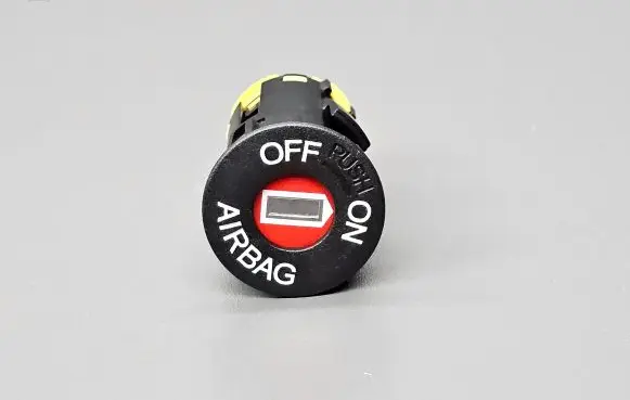 Passenger airbag on/off switch