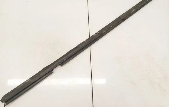 Opel Astra H Rear door glass trim molding 
