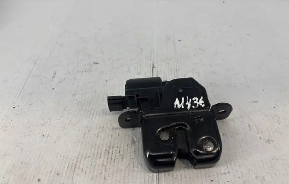 Renault Clio IV Tailgate/trunk/boot lock/catch/latch 846300003R 0507160