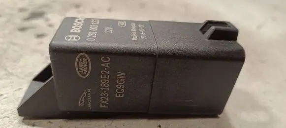 Land Rover Evoque I Glow plug pre-heat relay FX23189E2AC