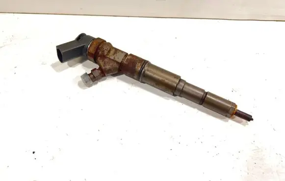 BMW 5 E60 E61 Fuel injector 7794435