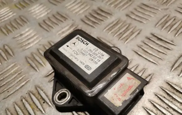 Mercedes-Benz A W169 Yaw turn rate sensor 0035420318