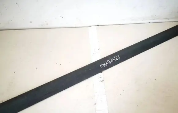 Mitsubishi Carisma Front door trim (molding) mr913206