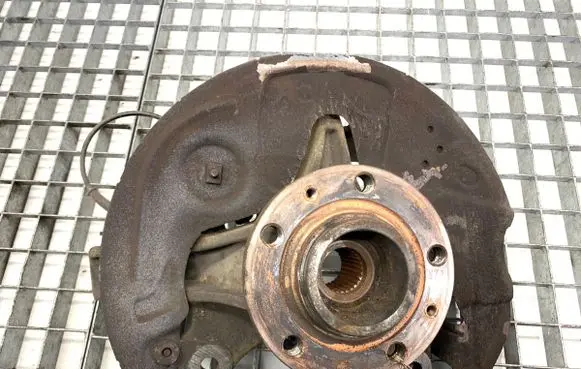 Citroen C4 II Picasso Front wheel hub spindle knuckle