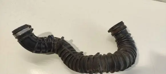 Opel Vivaro Intercooler hose/pipe 8200607746 93858731