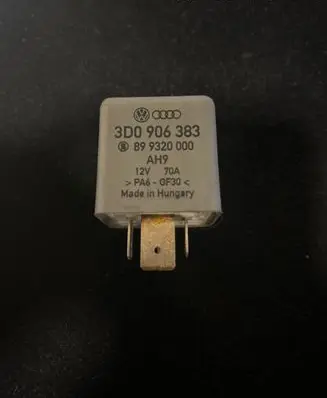 Volkswagen Touareg I Other relay 3D0906383