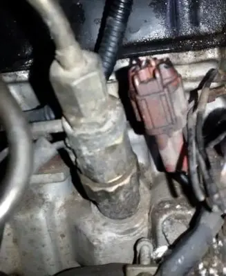 Nissan Almera Fuel injector