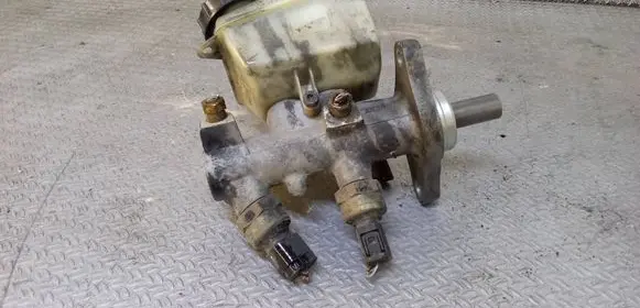 Volvo V70 Master brake cylinder 03350884532