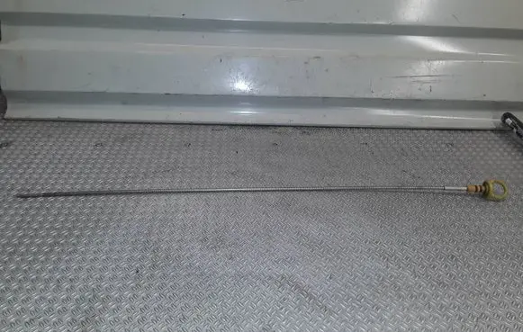 Opel Astra J Oil level dip stick 