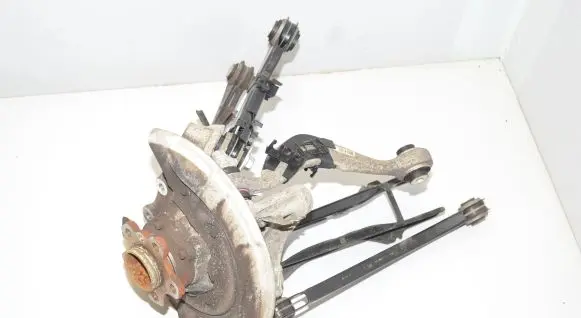 BMW 7 G11 G12 Rear wheel hub 6865661 6893528 6867537