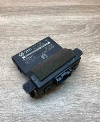 Volkswagen Golf V Gateway control module 1K0907530C 1K0907951