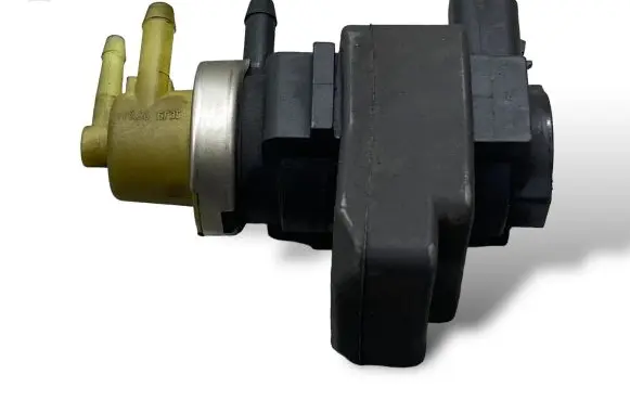 Peugeot 207 CC Turbo solenoid valve