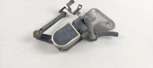 Mercedes-Benz E W212 Rear air suspension level height sensor A0045429918