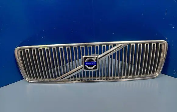 Volvo S80 Front bumper upper radiator grill 9178087