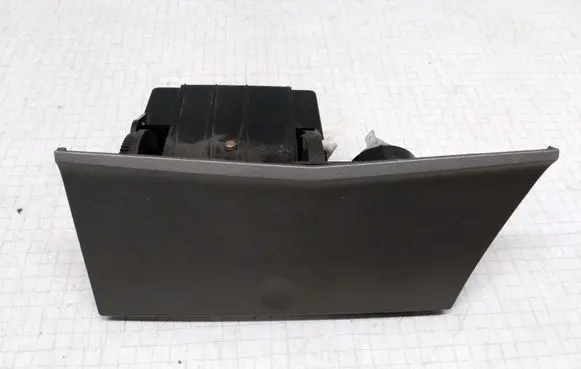 Opel Vectra C Car ashtray 13133284 315740100 331985437