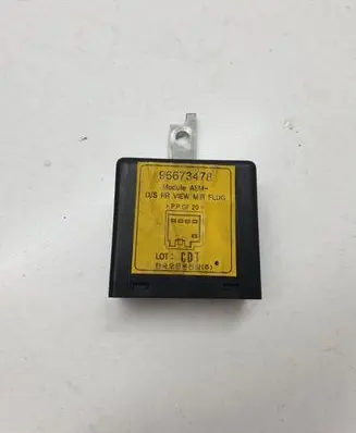 Chevrolet Captiva Wing mirror control module 96673478