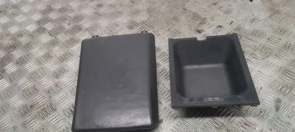 BMW 5 E39 Armrest 806917